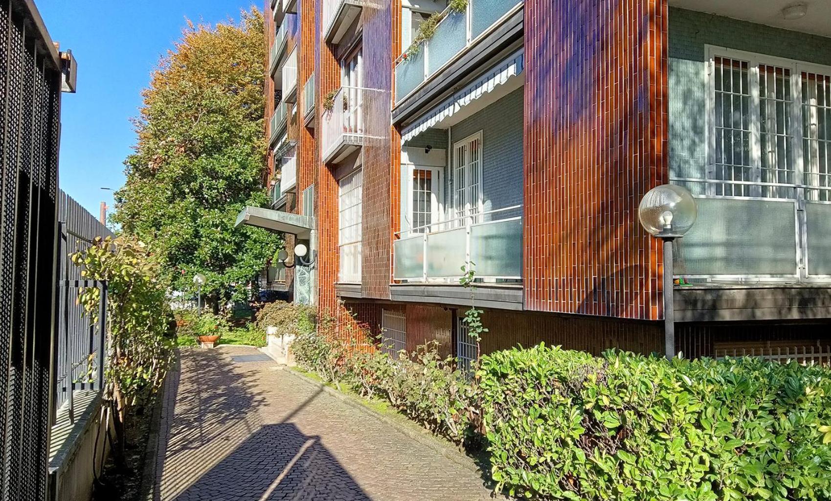 Sahi - Via Dei Ciclamini Mm1 Primaticcio, Stadio San Siro, Ospedale San Carlo Milaan Buitenkant foto