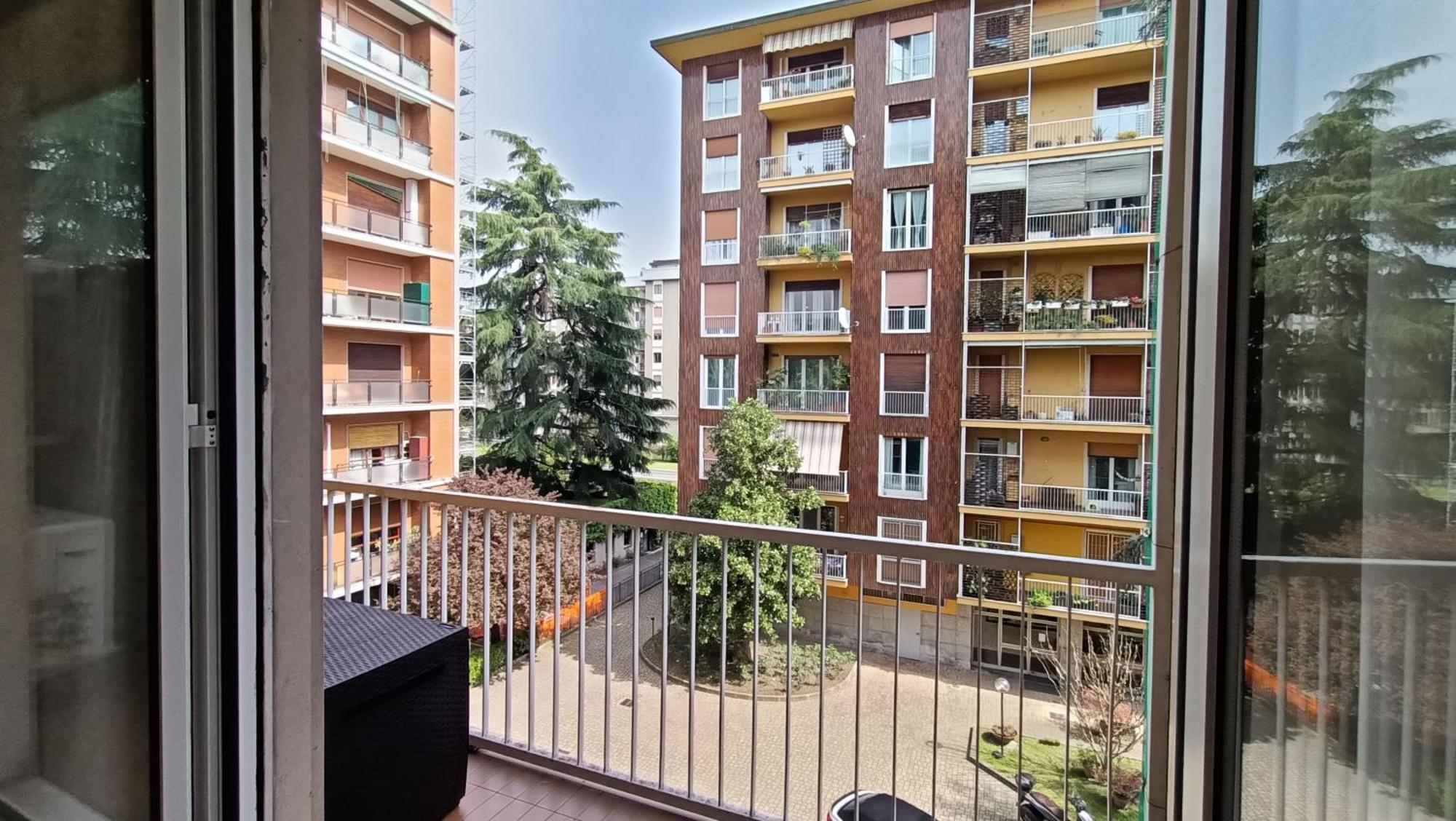 Sahi - Via Dei Ciclamini Mm1 Primaticcio, Stadio San Siro, Ospedale San Carlo Milaan Buitenkant foto